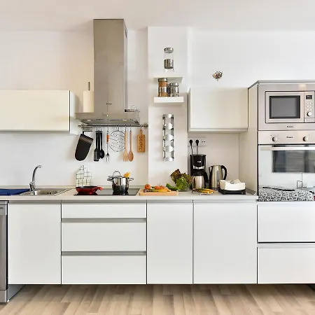 Penthouse Beyond Amadores Daire *